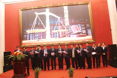 “一諾千金”——2015年贏勝26.8公里新年長(zhǎng)跑 “一諾千金”——2015年贏勝橡塑保溫26.8公里新年長(zhǎng)跑