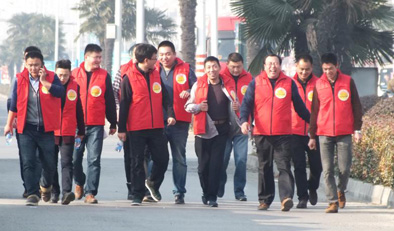 “一諾千金”——2015年贏勝26.8公里新年長(zhǎng)跑 “一諾千金”——2015年贏勝橡塑保溫26.8公里新年長(zhǎng)跑