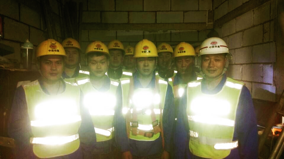 贏勝風(fēng)管應(yīng)用于一帶一路樞紐——昆明南站 贏勝風(fēng)管應(yīng)用于一帶一路樞紐——昆明南站