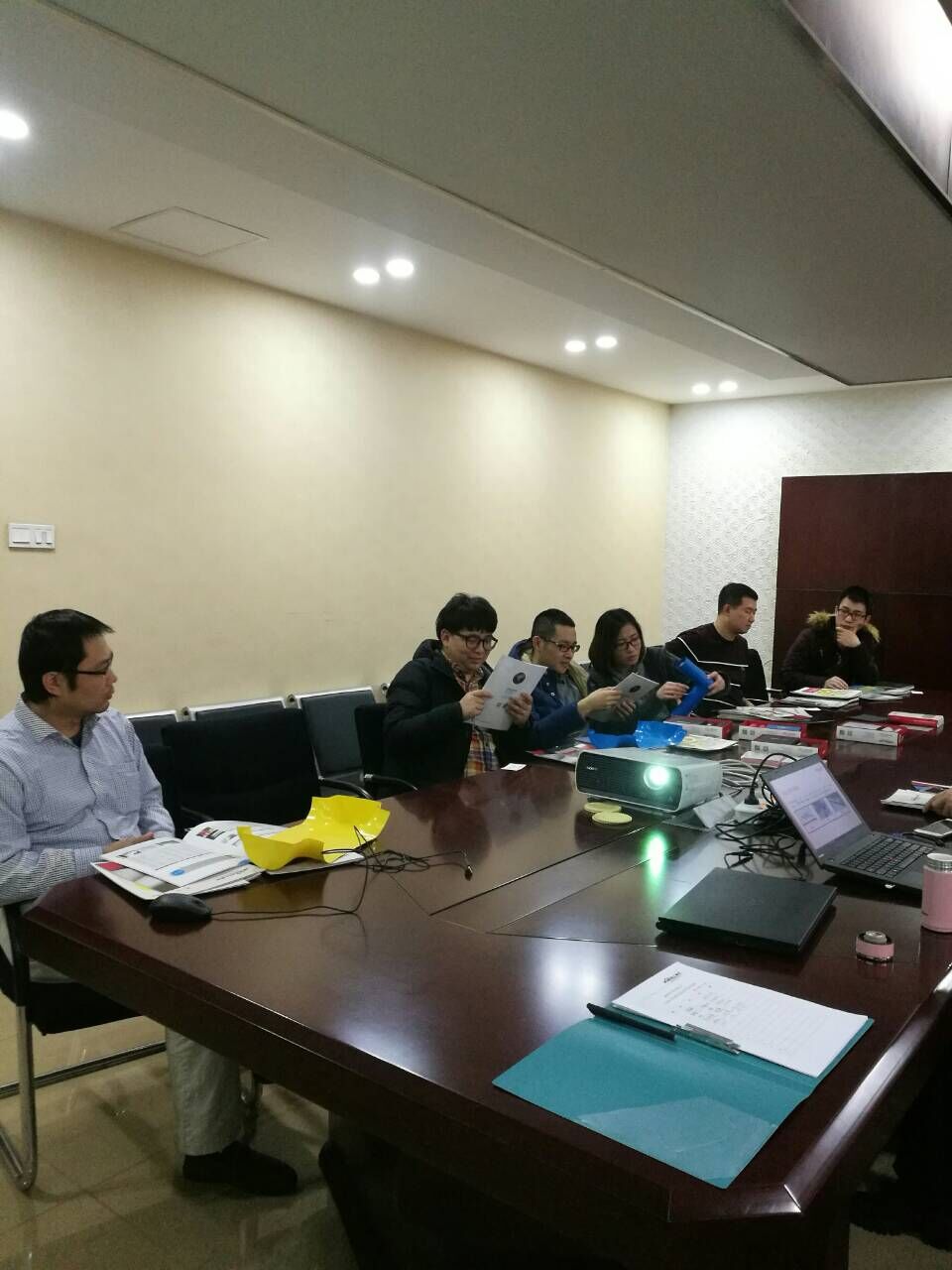 贏勝人——從未停止前行 贏勝人——從未停止前行