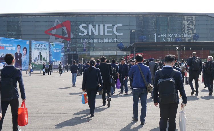 環(huán)保先鋒贏勝節(jié)能 閃耀2017中國制冷展