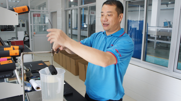 贏勝節(jié)能 橡塑保溫材料 class0 class1 復(fù)合橡塑保溫材料 橡塑保溫管 橡塑保溫板 外墻保溫 殼寶U-PVC管道外護 玻璃棉 愛耳聲學(xué) 隔聲降噪材料